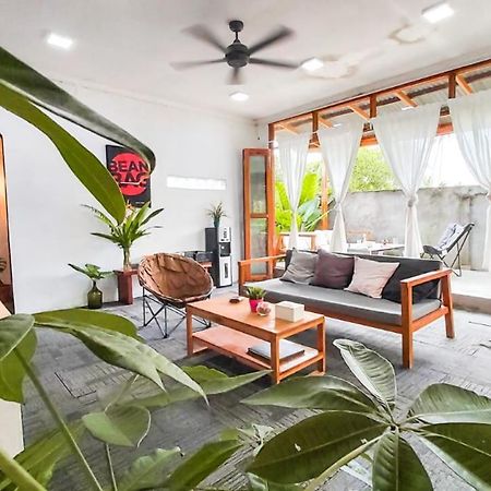 Хостел Beanbag Bintan Backpacker Kangkakawal Экстерьер фото