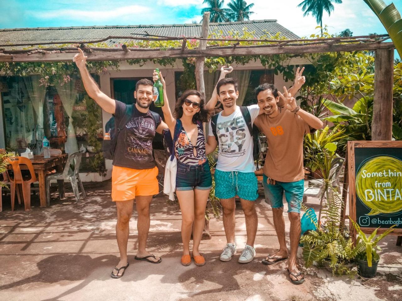Хостел Beanbag Bintan Backpacker Kangkakawal Экстерьер фото